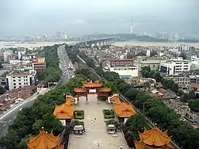 vue dans la direction du fleuve Yangzi depuis la tour
