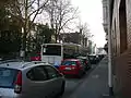 Trolleybus dans la circulation, sur Gräfrather Straße