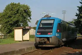 Une rame X 73500 en gare de La Chaize-le-Vicomte par Cramos