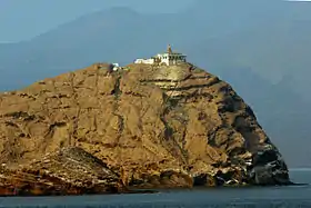 Phare d'Abu Ali à la pointe sud des îles Hanish.