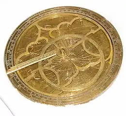 Un des nombreux astrolabes de Hartmann (1537).