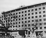 Yang Tingbao. Hôtel de la Paix. Beijing, 1954. Vue extérieure