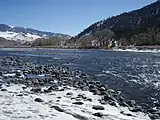 la Yellowstone au sud du Yankee Jim Canyon