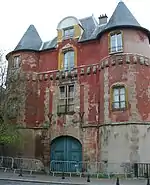 Le château de Budé.