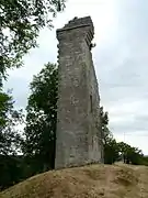 La tour du puy d'Yssandon.