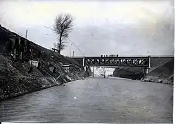 Pont du Vélu sur le canal