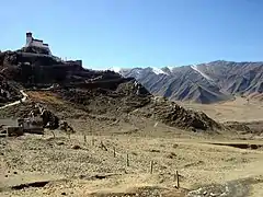 Colline de Yumbu Lhakhang en 2007