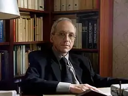 Yves Floucat (1950-), philosophe.