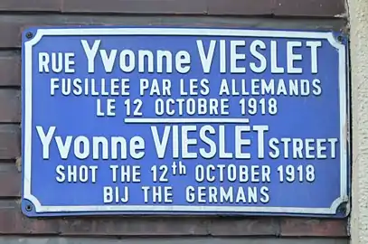 Plaque de la rue Yvonne Vieslet à Marchienne-au-Pont (actuellement rue Léo Darton).