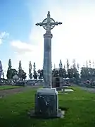 Croix gothique du cimetière.