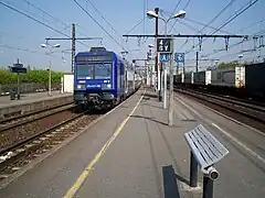 Une rame Z 20500 sur la voie A au départ en direction de Melun.