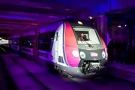 La Z 50015/16 en gare de Paris-Nord lors de son inauguration