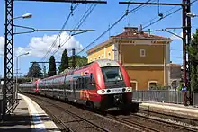 Un TER assuré par deux ZGC en gare.