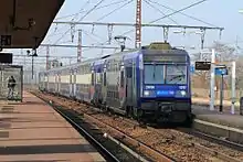 La Z 20763/64 en direction de Melun arrive en gare en janvier 2011.