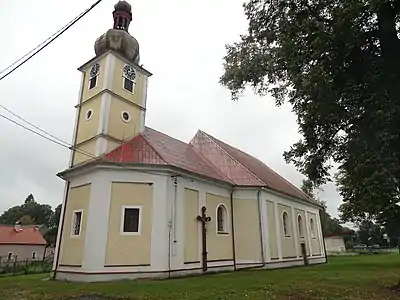 Zadní Chodov : église de la Sainte-Trinité.