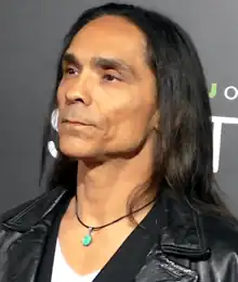 Zahn McClarnon dans le rôle de William Lopez