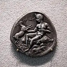 Pan et un lièvre, monnaie de Zankle-Messine, 420-413 av. J.-C. Altes Museum, Berlin.