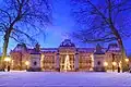 Vue sur le palais en hiver