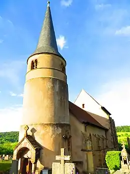Église Saint-Marcel.