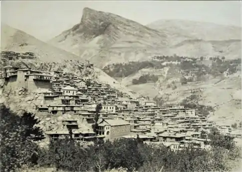 Vue latérale de Zeïtoun.