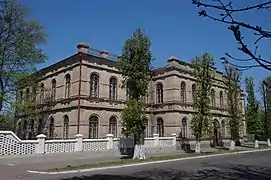 le gymnasium pour filles, classé,