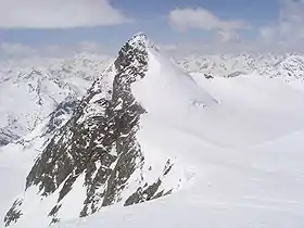 Le sommet du Zuckerhütl vu du Wilder Pfaff.