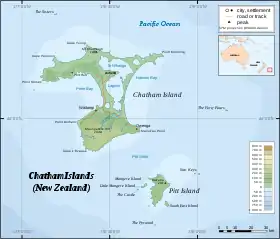 Carte de l'archipel des îles Chatham. Les Star Keys sont situées à l'est de l'Île Pitt.