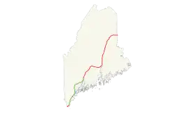 Le parcours de l'Interstate 95 dans l'état du Maine, avec, en vert, la section à péage du Maine Turnpike, et en rouge, le reste de la section.