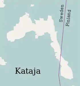 Carte de Kataja traversée par la frontière entre la Finlande (à droite) et la Suède (à gauche).