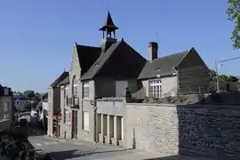 L’ancienne mairie de Châteaubourg.