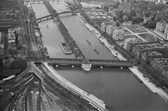 Vue du site (en haut à droite) dans les années 1930.