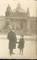 Lev Wolkenstein avec son fils à Berlin